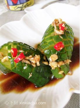 醋汁腌黃瓜的做法