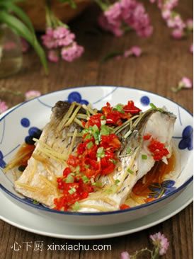 剁椒豉汁蒸草魚段的做法