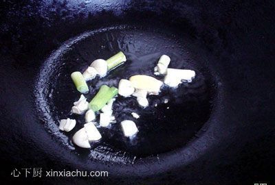 ��������u