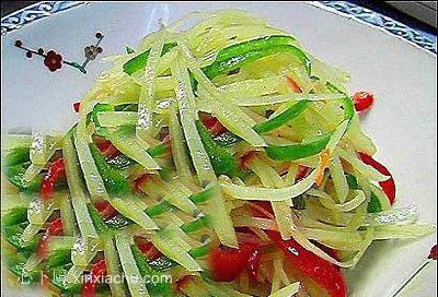 醋溜尖椒土豆絲的做法