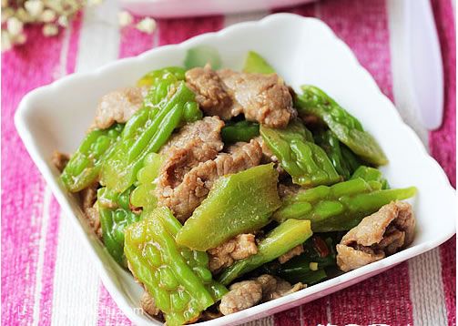 苦瓜牛肉的做法