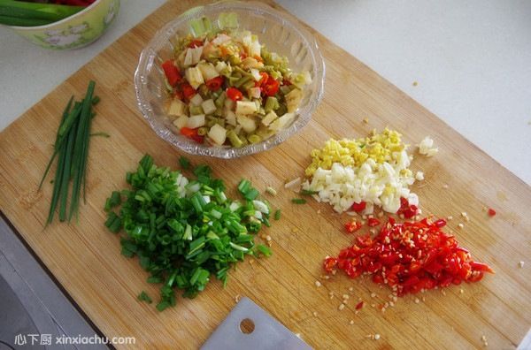 四川泡菜魚的家常做法第3步圖片步驟 m.xalove.com.cn