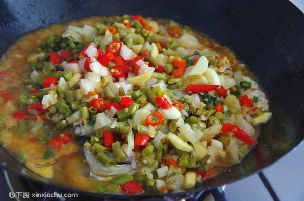 四川泡菜魚的家常做法第7步圖片步驟 m.xalove.com.cn