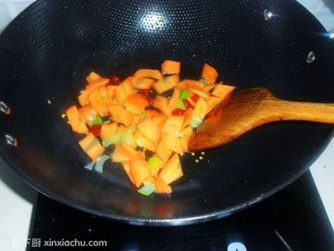 ���}��ľ��������ļҳ�������6���DƬ���E m.xalove.com.cn