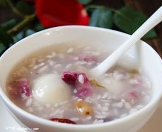 玫瑰養(yǎng)顏酒釀的家常做法第3步圖片步驟 m.xalove.com.cn