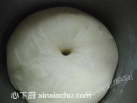 螺旋奶油面包的家常做法第4步圖片步驟 m.xalove.com.cn