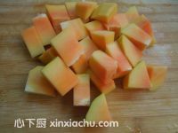 木瓜冰糖燉銀耳的家常做法第3步圖片步驟 m.xalove.com.cn