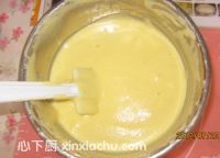 戚風(fēng)蛋糕的家常做法第12步圖片步驟 m.xalove.com.cn