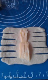 馬蘇里拉奶酪包的家常做法第11步圖片步驟 m.xalove.com.cn