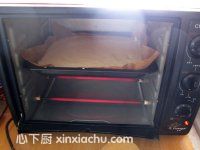 戚風(fēng)蛋糕卷的家常做法第8步圖片步驟 m.xalove.com.cn