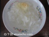 紅豆紅棗銀耳蓮子羹的家常做法第1步圖片步驟 m.xalove.com.cn