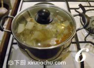 冰糖銀耳梨水的家常做法第6步圖片步驟 m.xalove.com.cn