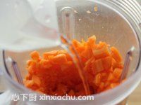 胡蘿卜汁的家常做法第3步圖片步驟 m.xalove.com.cn