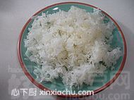 銀耳栗子糖水的家常做法第4步圖片步驟 m.xalove.com.cn