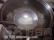 銀耳栗子糖水的家常做法第6步圖片步驟 m.xalove.com.cn