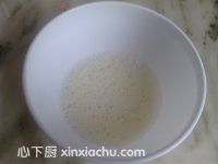 椰蓉蛋白花的家常做法第2步圖片步驟 m.xalove.com.cn