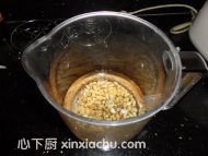 營養(yǎng)豆?jié){的家常做法第3步圖片步驟 m.xalove.com.cn