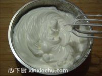 抹茶戚風(fēng)蛋糕的家常做法第6步圖片步驟 m.xalove.com.cn