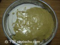 抹茶戚風(fēng)蛋糕的家常做法第11步圖片步驟 m.xalove.com.cn