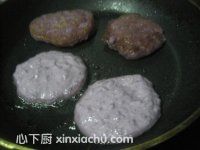 紫淮山米餅的家常做法第7步圖片步驟 m.xalove.com.cn