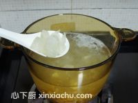 蓮子銀耳百合羹的家常做法第7步圖片步驟 m.xalove.com.cn