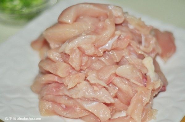 香酥玉桂雞肉條的家常做法第2步圖片步驟 m.xalove.com.cn