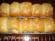 椰香芝麻小吐司的家常做法第12步圖片步驟 m.xalove.com.cn