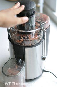 西瓜汁的家常做法第4步圖片步驟 m.xalove.com.cn