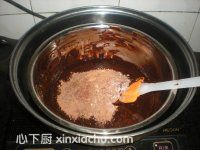 古典巧克力蛋糕的家常做法第7步圖片步驟 m.xalove.com.cn