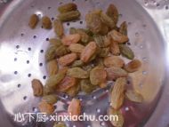 紅棗葡萄干米飯的家常做法第2步圖片步驟 m.xalove.com.cn