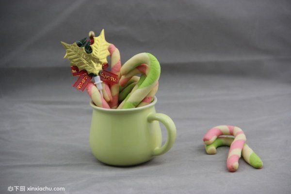 圣誕拐杖餅干的家常做法第5步圖片步驟 m.xalove.com.cn