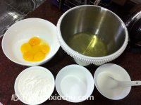 電飯煲版奶香蛋糕的家常做法第1步圖片步驟 m.xalove.com.cn