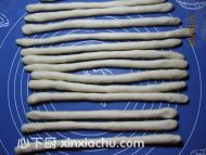 卷花面包的家常做法第3步圖片步驟 m.xalove.com.cn