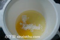 銅鑼燒的家常做法第2步圖片步驟 m.xalove.com.cn