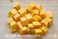 蜜棗蒸南瓜的家常做法第1步圖片步驟 m.xalove.com.cn