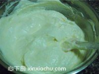 藍(lán)莓蛋糕卷的家常做法第13步圖片步驟 m.xalove.com.cn