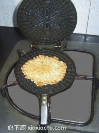 香酥蛋卷的家常做法第9步圖片步驟 m.xalove.com.cn