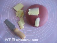 紅玫瑰面包的家常做法第1步圖片步驟 m.xalove.com.cn