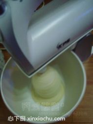 卡士達面包的家常做法第3步圖片步驟 m.xalove.com.cn