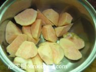 紅薯銀耳糖水的家常做法第2步圖片步驟 m.xalove.com.cn