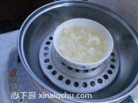 冰糖銀耳羹的家常做法第5步圖片步驟 m.xalove.com.cn