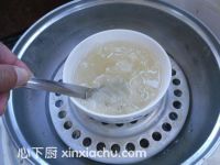 冰糖銀耳羹的家常做法第7步圖片步驟 m.xalove.com.cn
