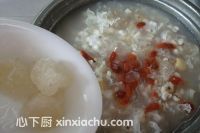 薏米蓮子銀耳羹的家常做法第7步圖片步驟 m.xalove.com.cn