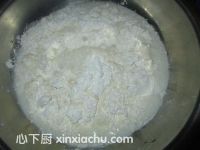 水果雞蛋卷的家常做法第3步圖片步驟 m.xalove.com.cn