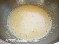 奶油霜紙杯蛋糕的家常做法第1步圖片步驟 m.xalove.com.cn