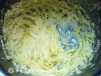 奶油霜紙杯蛋糕的家常做法第10步圖片步驟 m.xalove.com.cn