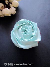 奶油霜紙杯蛋糕的家常做法第18步圖片步驟 m.xalove.com.cn