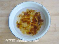 桃膠圓子羹的家常做法第2步圖片步驟 m.xalove.com.cn