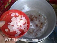 桃膠圓子羹的家常做法第5步圖片步驟 m.xalove.com.cn