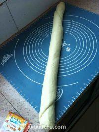 椰蓉面包卷的家常做法第8步圖片步驟 m.xalove.com.cn